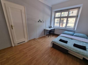 Fantastic KRK - KR6 Room D